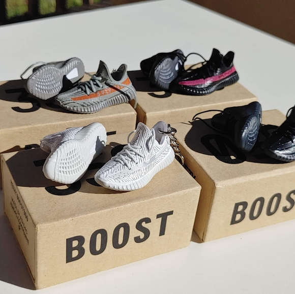 Keychains - Picture 11 of 15